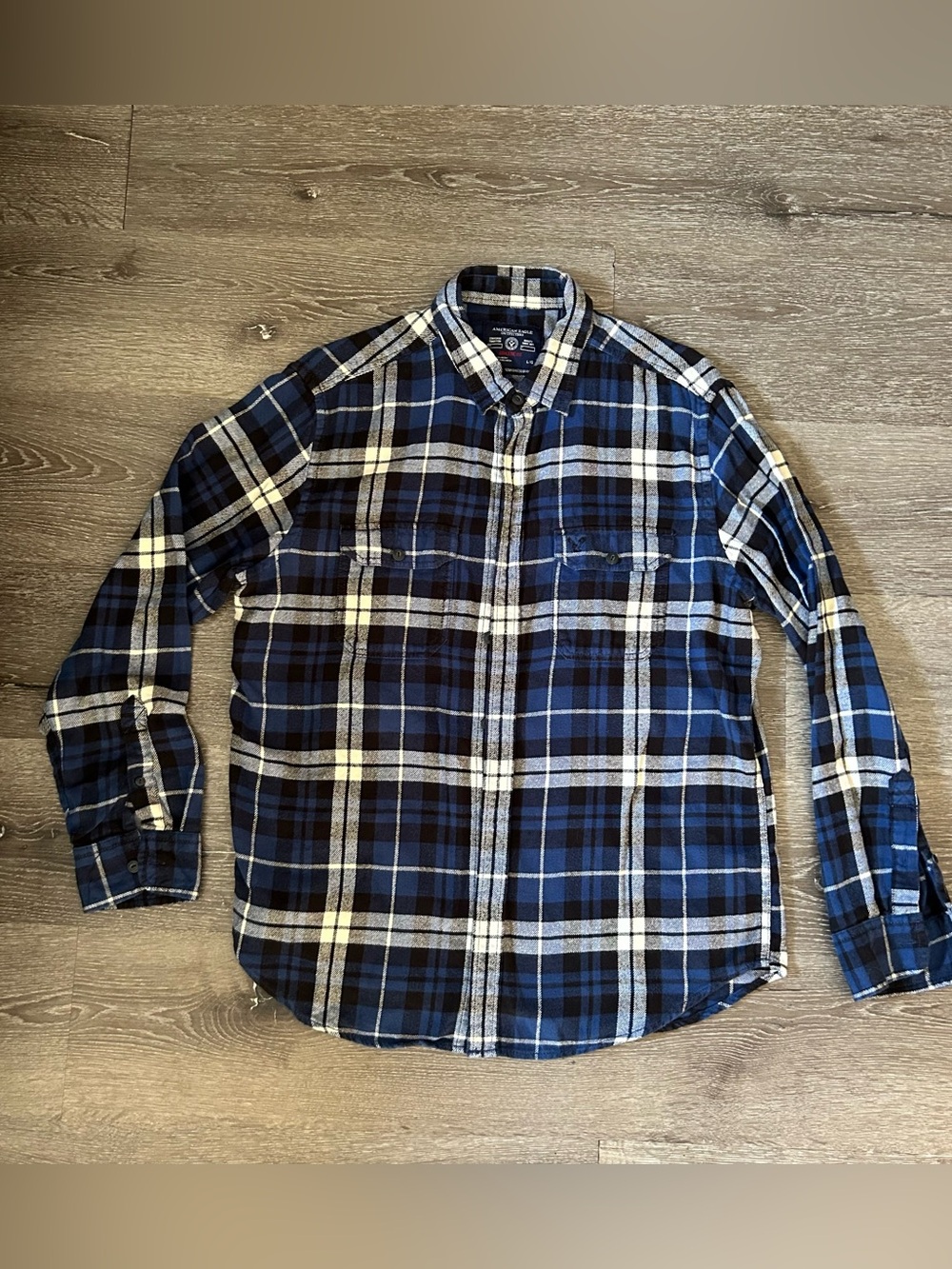 Men’s L Athletic Fit‎ American Eagle Blue White Plaid Flannel Button Down Shirt